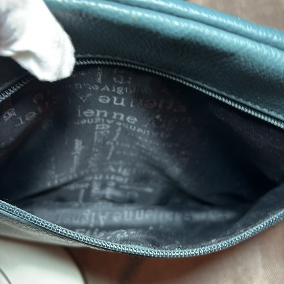 Etienne Aigner Genuine Leather Shoulder bag in Dark Teal. - Picture 7 of 11